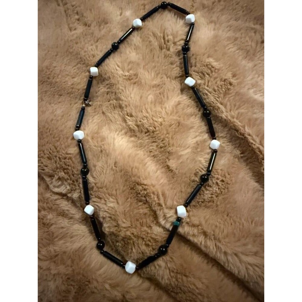 Vintage 80s Geometric Monochrome Beaded Necklace - Length: 26”